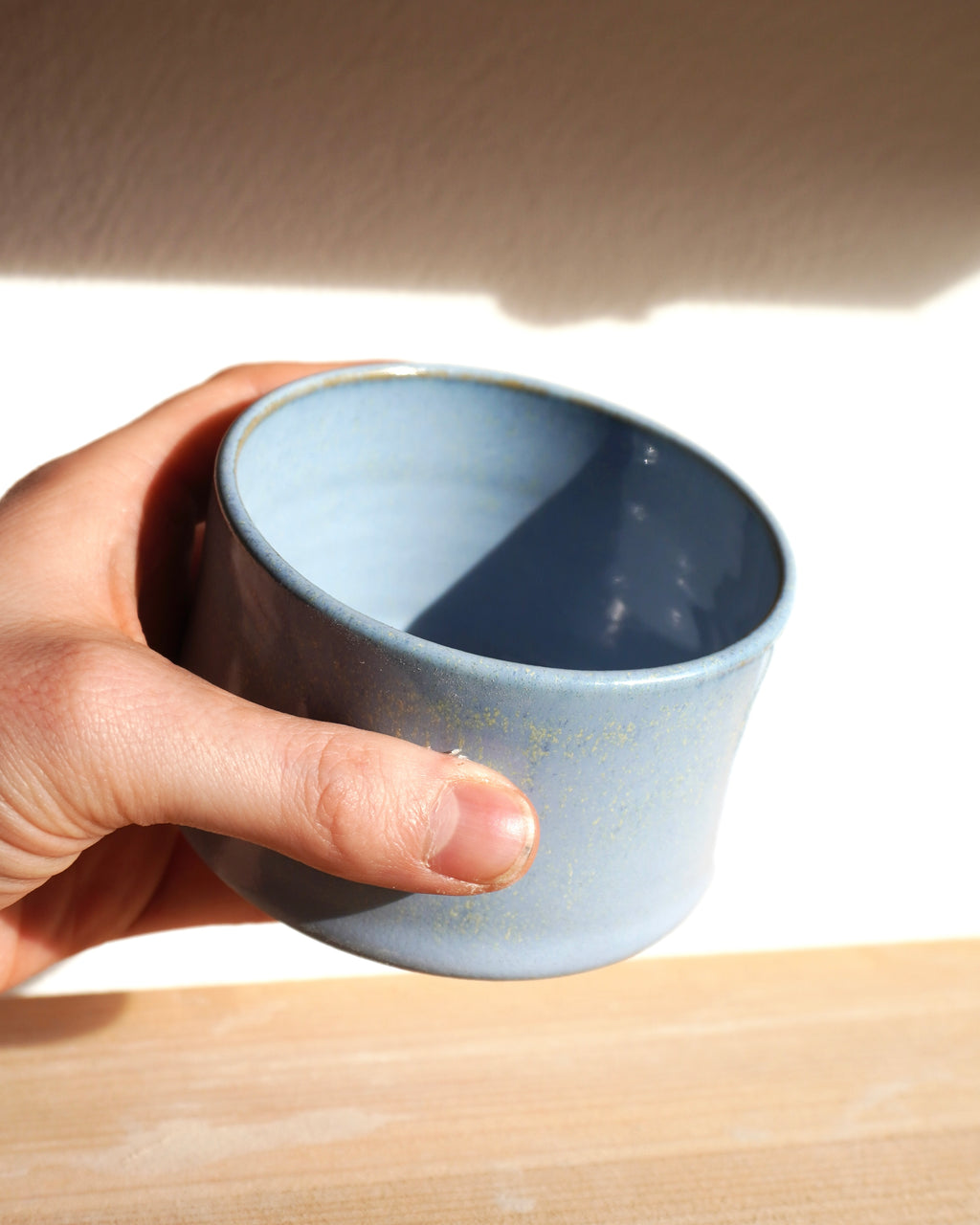 KAFFEEBECHER - CURVED CUP - LIGHT BLUE