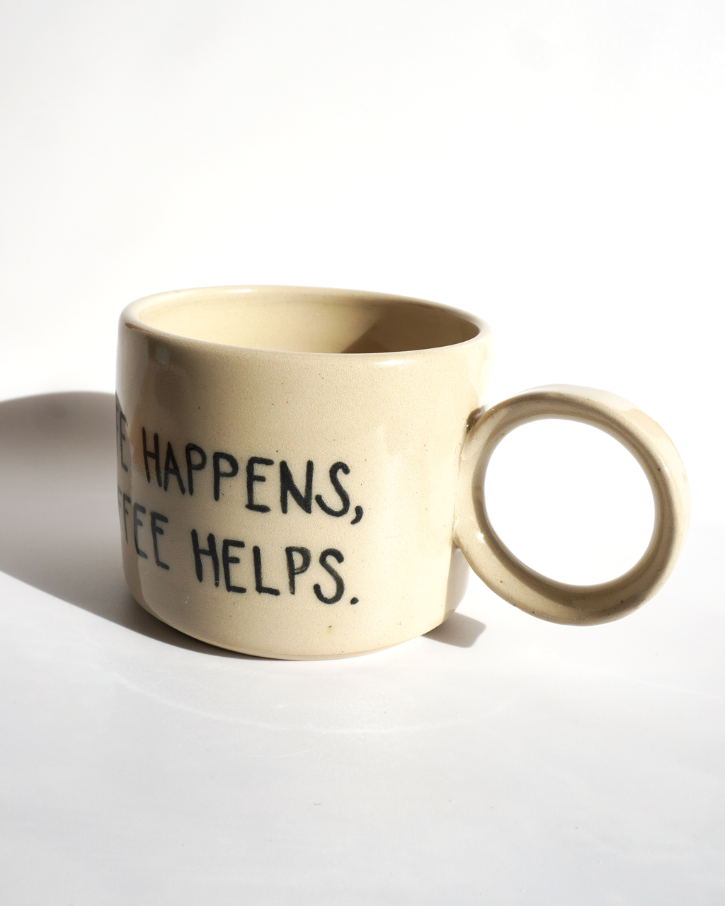 KAFFEETASSE - CLASSIC MUG - LIFE HAPPENS