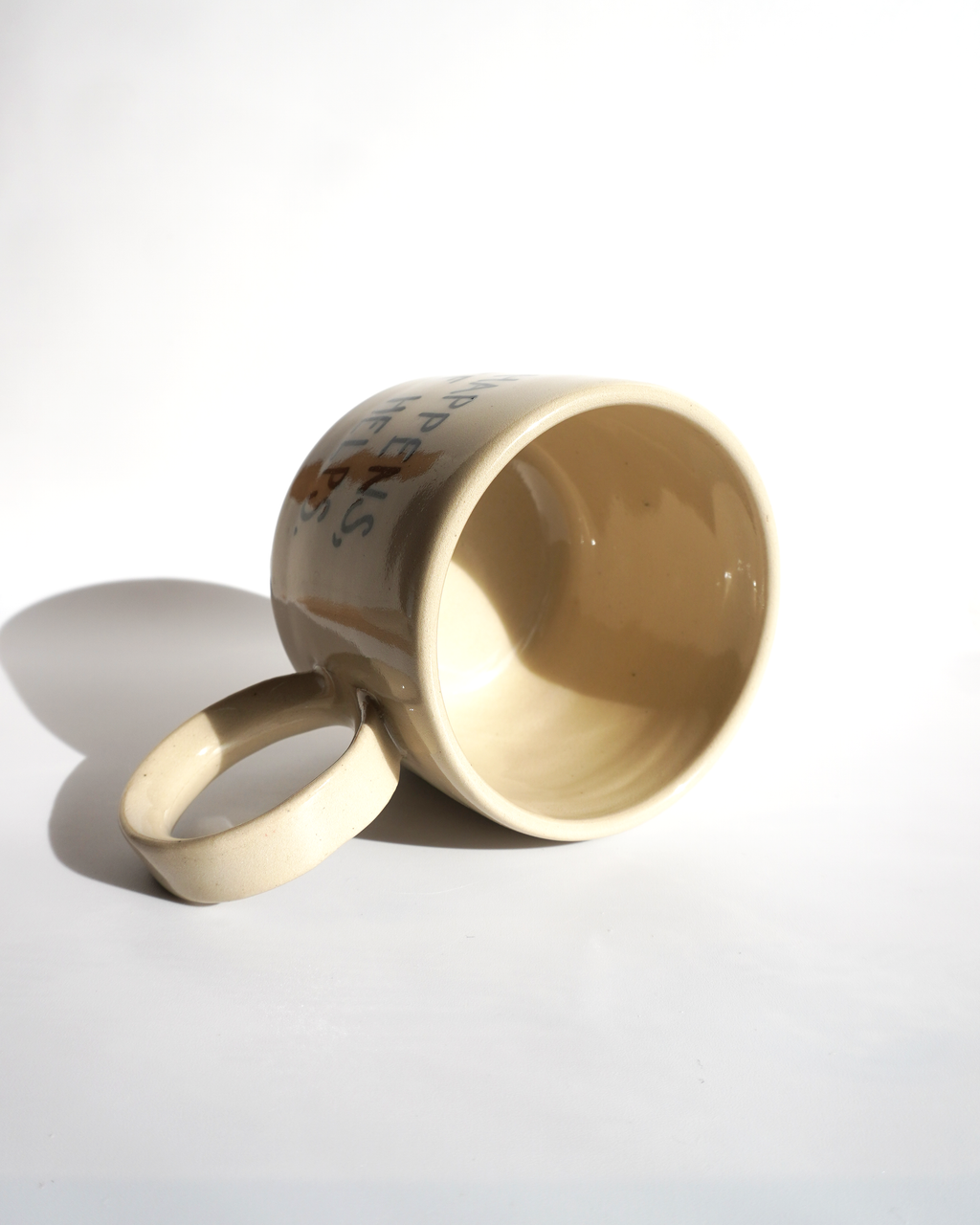 KAFFEETASSE - CLASSIC MUG - LIFE HAPPENS