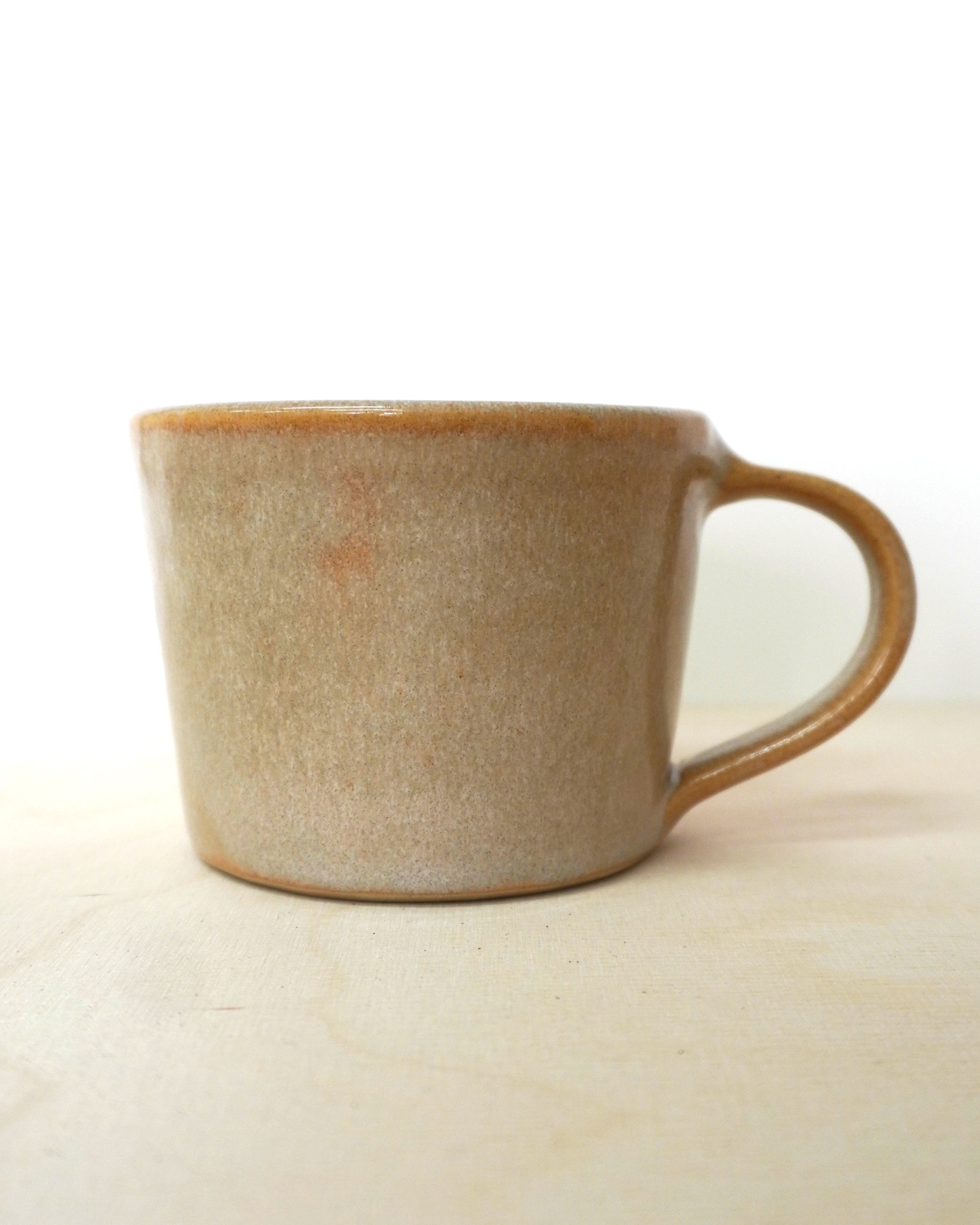 KAFFEETASSE - TAPERED MUG - DUNE